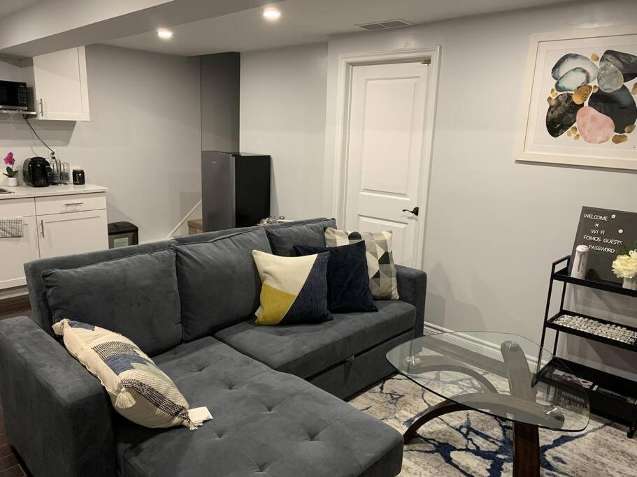 *Cozy, Newly Renovated, Fully Equipped* Apartment Hamilton Bagian luar foto